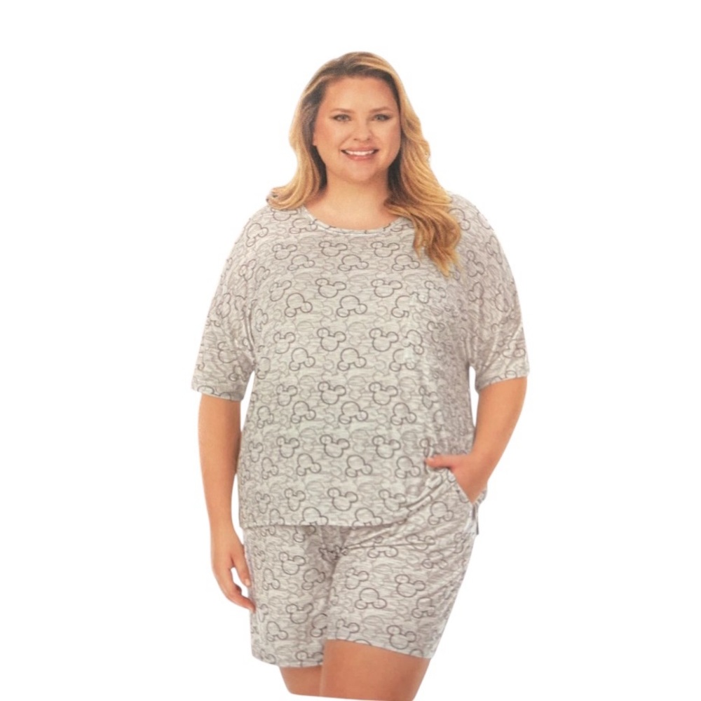 Gray Women's Sleepwear Set NIP size small - Picture 1 of 2